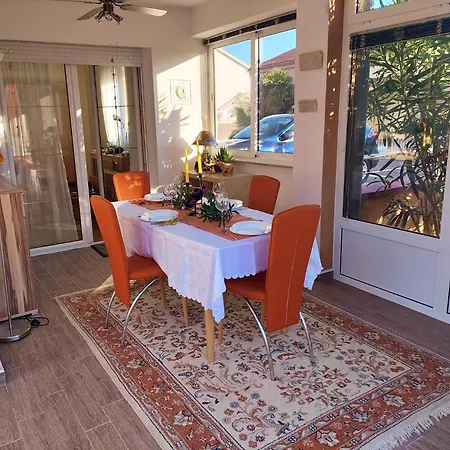 Nelamore - Krk Town, 300 Meters To The Apartment