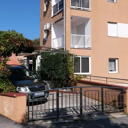 Nelamore - Krk Town, 300 Meters To The Apartment Krk Town