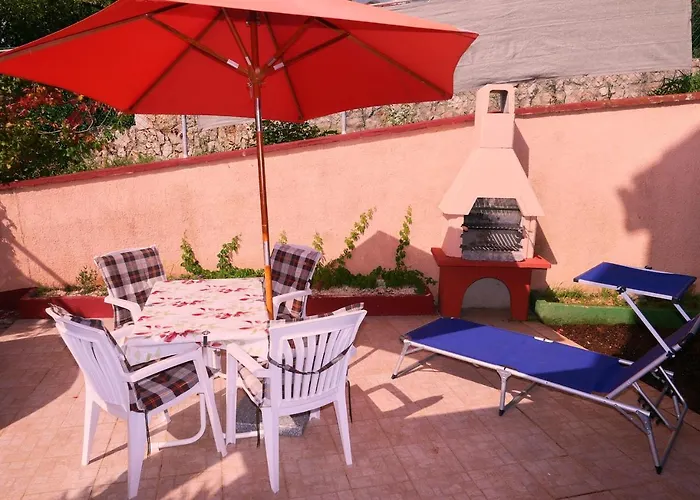 Nelamore - Krk Town, 300 Meters To The Apartamento *